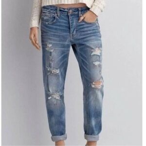 American Eagle Boy Crop Jeans Sz 2 Distressed Mid-Rise Casual Chic Cool Girl